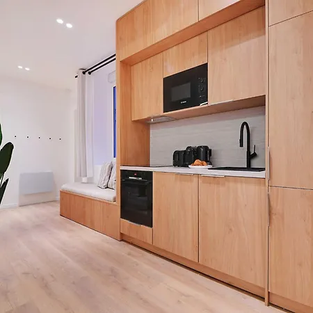 Sumptuous - 2br 6p - Center Of